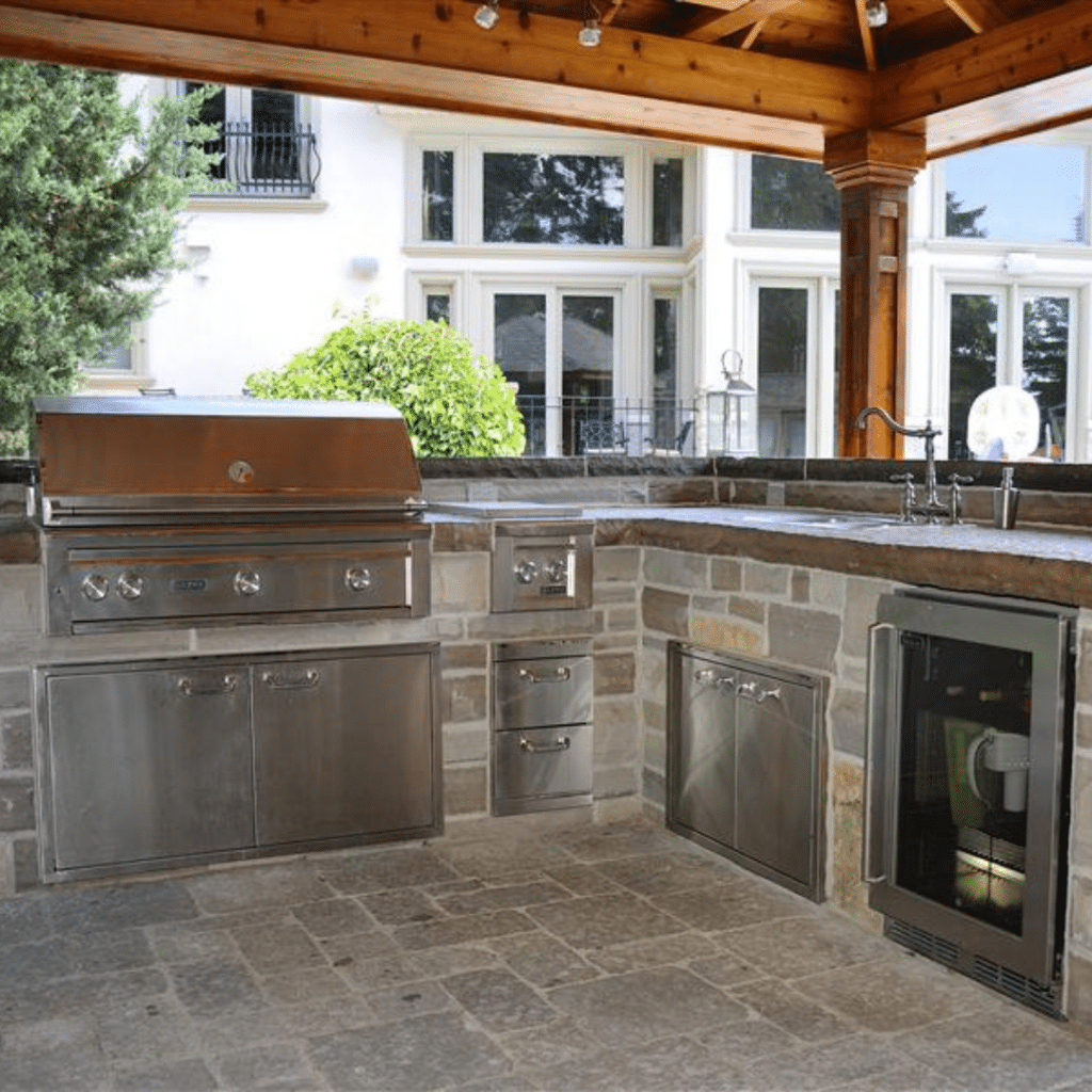 Custom Build Patio Kitchens - Footprint Decks and Design proudly serves Colorado Springs, Monument, Castlerock, Denver, Peyton, and Black Forrest.