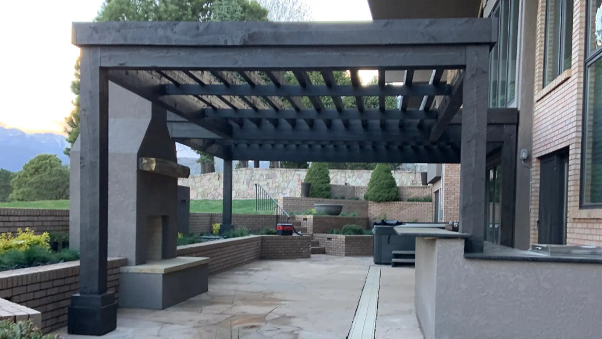 Pergola Monument Service Area - Footprint Decks and Design