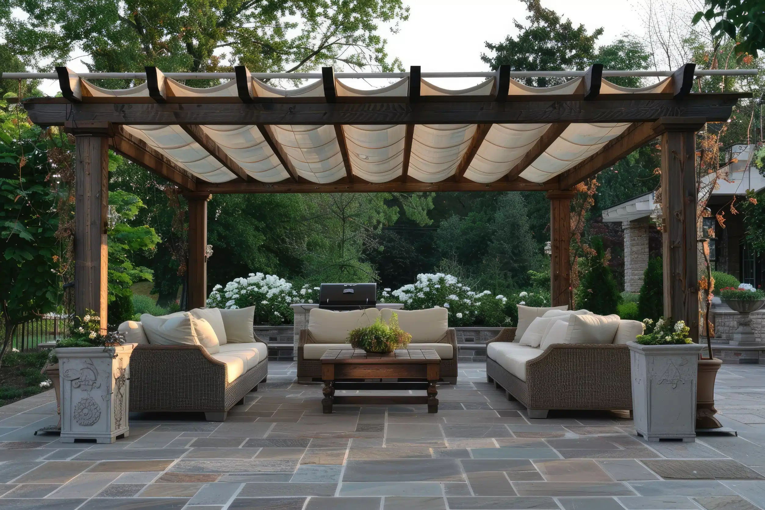 12 Pretty Pergola Ideas